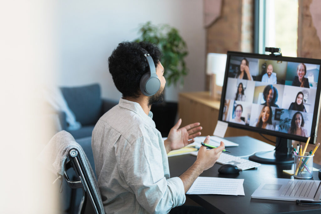 Supporting remote employees through enterprise IT lifecycle services